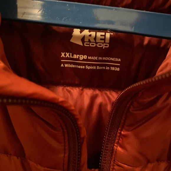 REI Men's Rust Puffer Jacket- special edition - Picture 2 of 5
